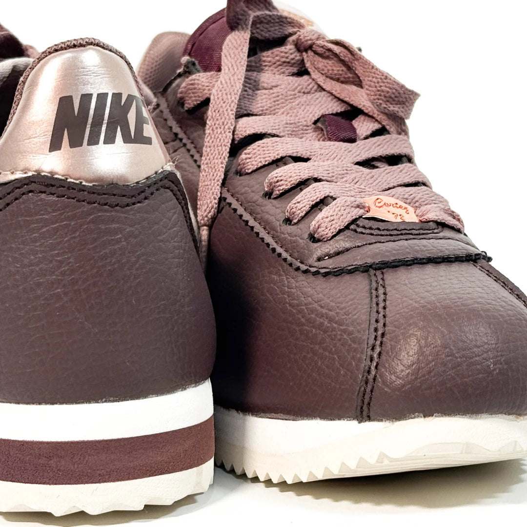 Nike Cortez Vinotinto