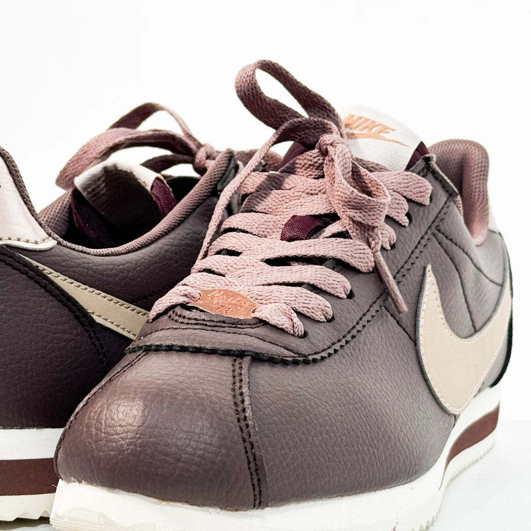 Nike Cortez Vinotinto