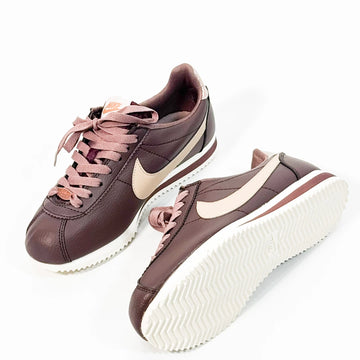 Nike Cortez Vinotinto