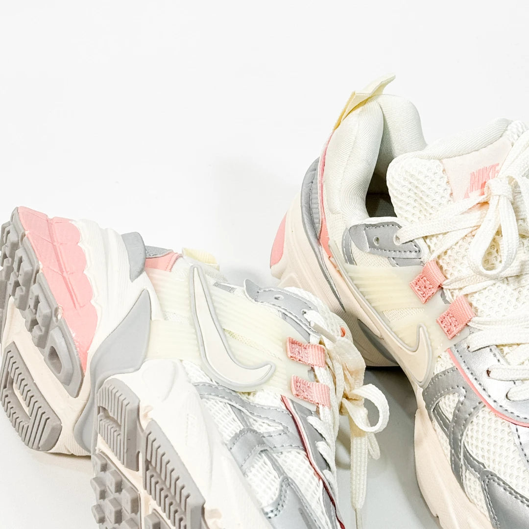 Nike V2k Beige-Plateado