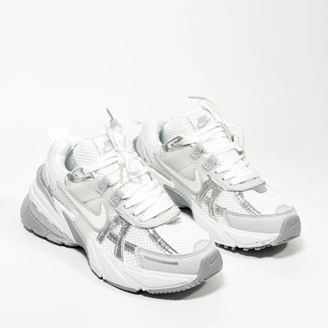 Nike V2k Plateado