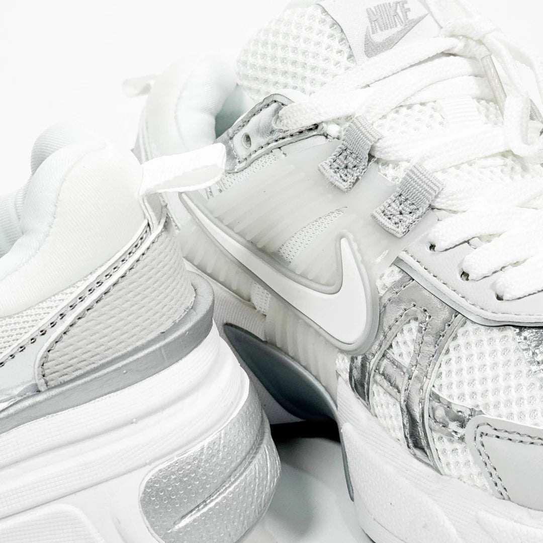Nike V2k Plateado