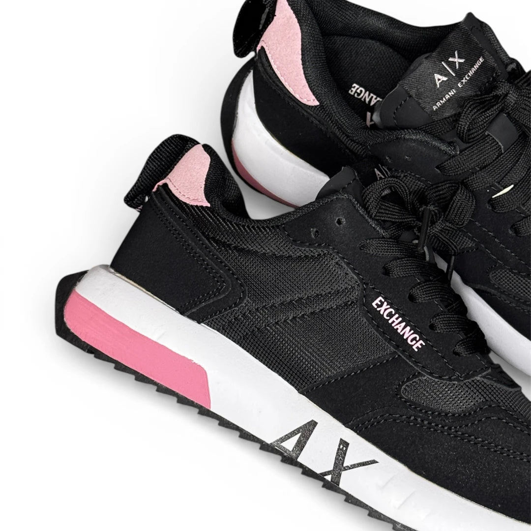 Armani Exchange Negro-Rosado
