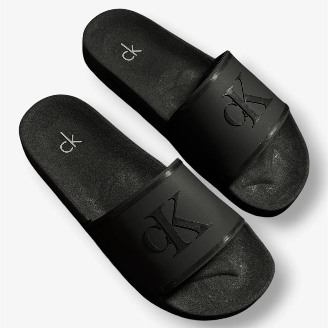 Calvin Klein 4