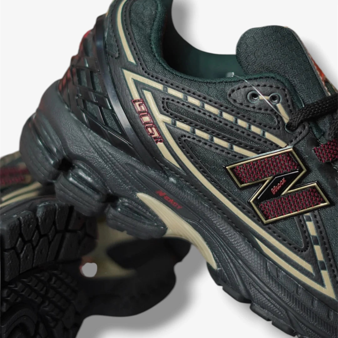 New Balance 1906R Kith Black